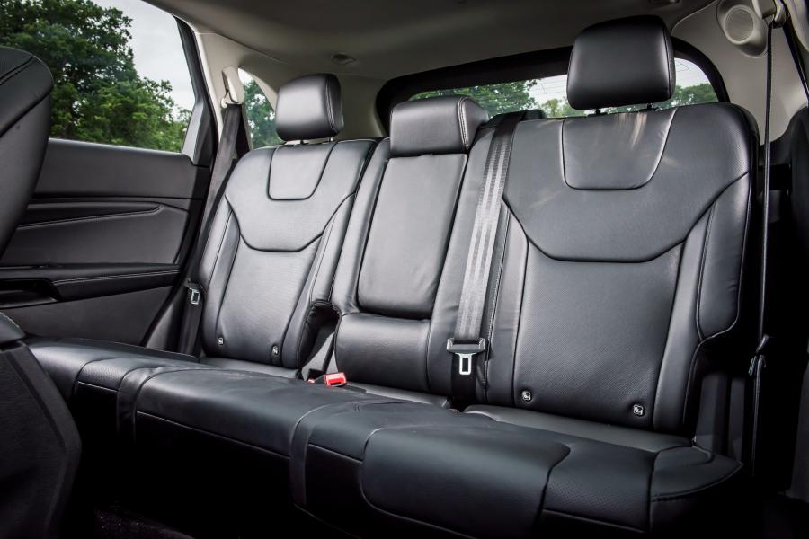 Интерьер Ford Edge 2016 года  (UK) (фото 4 из 32)
